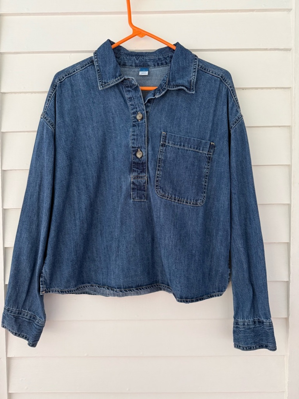 Old Navy | Chambray Denim Cropped Shirt Blue Button Front Pocket Top M